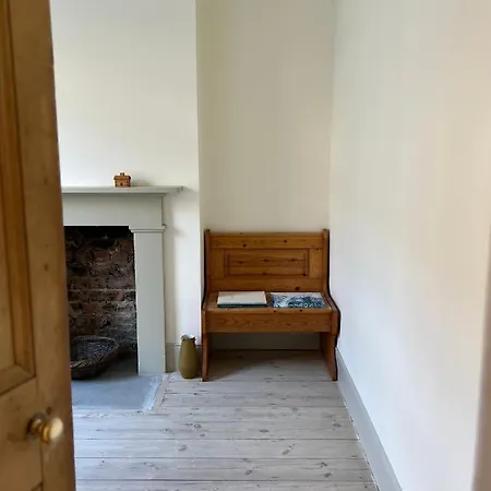 Seraph House, * 요크